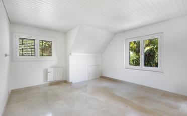 Villa 8.5 pièces - image - 10