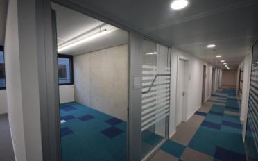 Office - image - 11