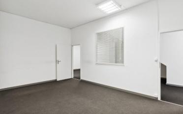 Office - image - 6