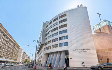 Office - image - 1