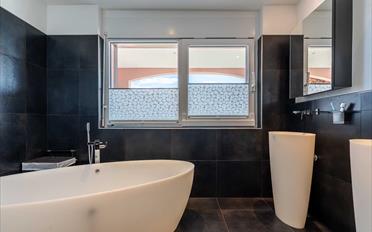 Villa 6.5 pièces - image - 11