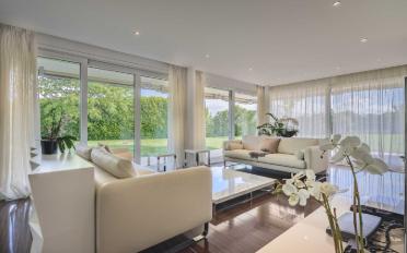 Single house 14 rooms - image - 17