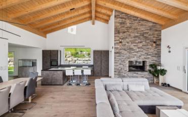 Bifamiliar house 10 rooms - image - 4