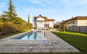 Villa 7.5 pièces - image - 1