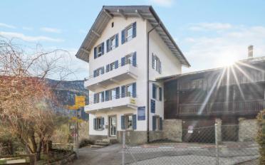 Einfamilienhaus 12.5 Zimmer - image - 1