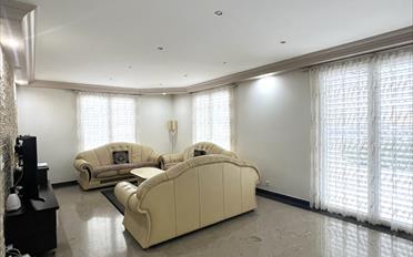 Villa 8.5 Zimmer - image - 4