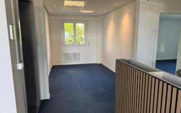 Bureau - image - 8
