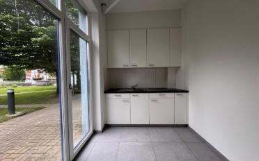 Commercial - image - 6