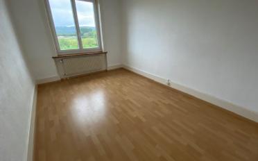 Apartment 4 rooms - image - 3