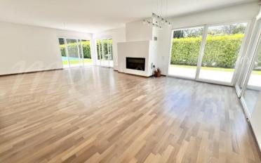 Maison 8 pièces - image - 2