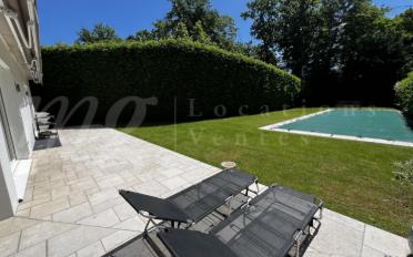 Maison 8 pièces - image - 2
