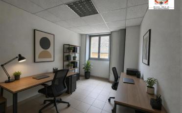 Bureau 3.5 pièces - image - 3