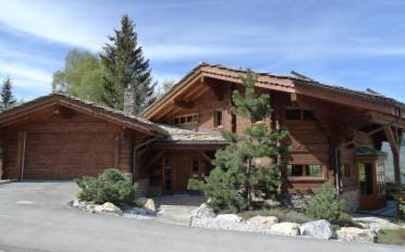 Chalet 6.5 pièces - image - 1