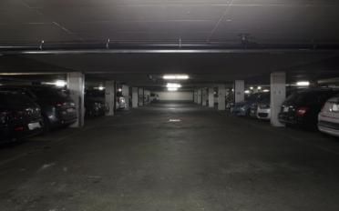 Tiefgarage ein Zimmer - image - 4