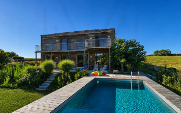 Single house 65 rooms - image - 9