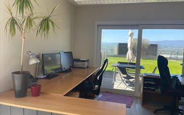 Bureau - image - 2