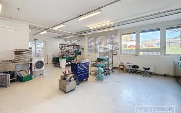 Commercial - image - 4