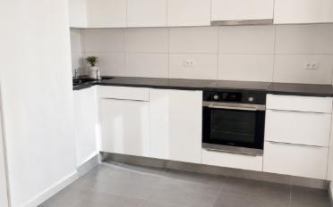 Apartment 4 rooms - image - 3