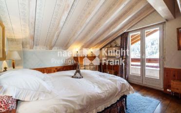Attic flat 6.5 rooms - image - 4