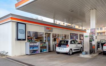 Commercial - image - 1