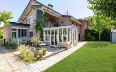 Maison jumelée 9 pièces - image - 1