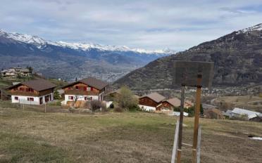 Building land - image - 3