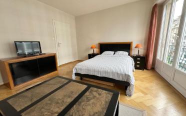 Furnished flat 1 room - image - 1
