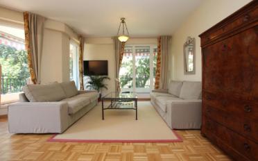 Furnished flat 6 rooms - image - 7