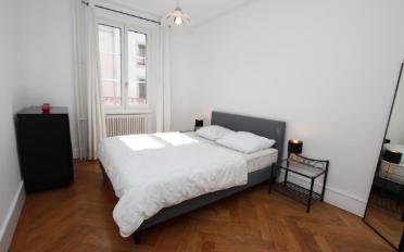 Furnished flat 4 rooms - image - 3