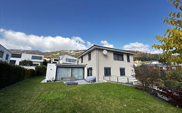 Villa 8.5 pièces - image - 1