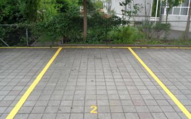 offener Parkplatz - image - 3