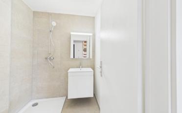 Apartment 4 rooms - image - 9