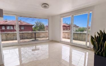 Duplex 4.5 pièces - image - 1