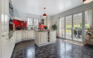 Einfamilienhaus 9.5 Zimmer - image - 3