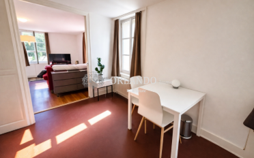Furnished flat 2.5 rooms - image - 2