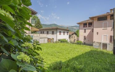 Building land - image - 2