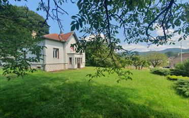 Villa - image - 1