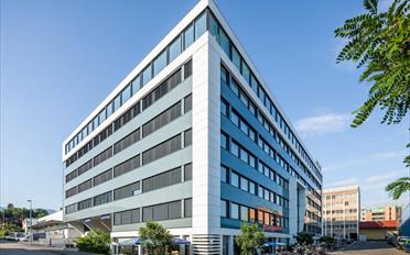 Commercial - image - 8