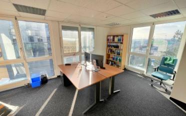 Bureau 7.5 pièces - image - 3
