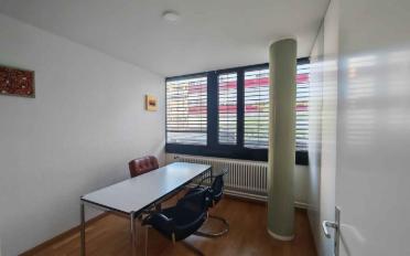 Office - image - 6