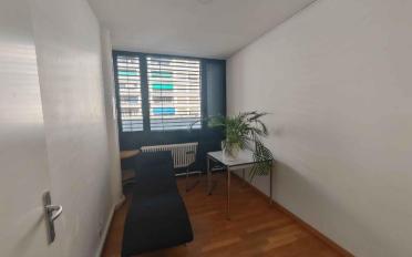 Office - image - 4