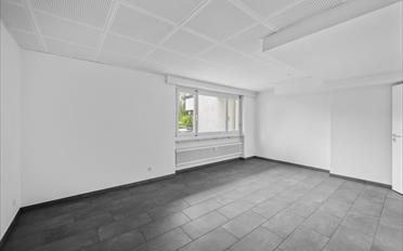 Office - image - 4