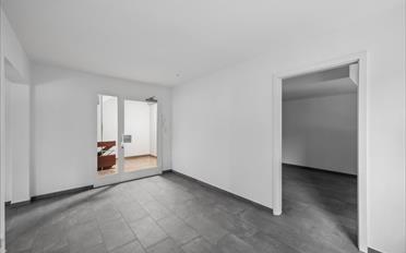 Office - image - 12