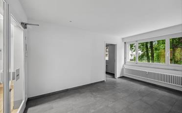 Office - image - 10
