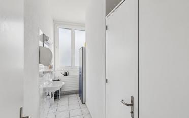 Bureau - image - 13