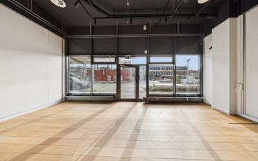 Office - image - 4
