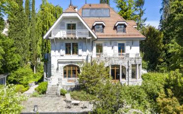 Maison 10.5 pièces - image - 1