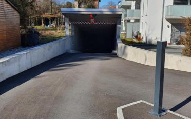 Covered parking place bike - image - 1