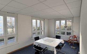 Office - image - 5