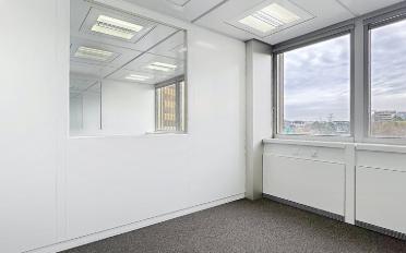 Office - image - 4